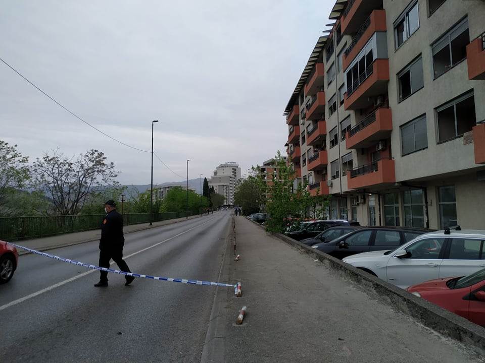  Podgorica - U pucnjavi ranjena jedna osoba 