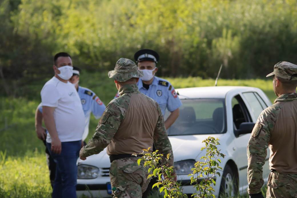  EX - Yu - Banjaluka - Ubijen muškarac -  Policija sprovodi raciju 