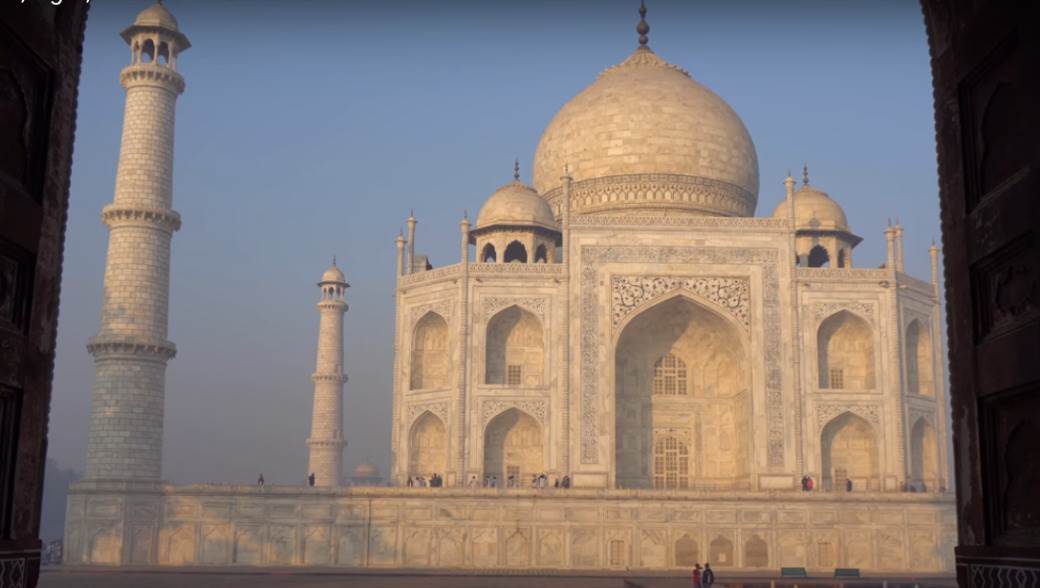  Tadž  Mahal oštećen u nevremenu 