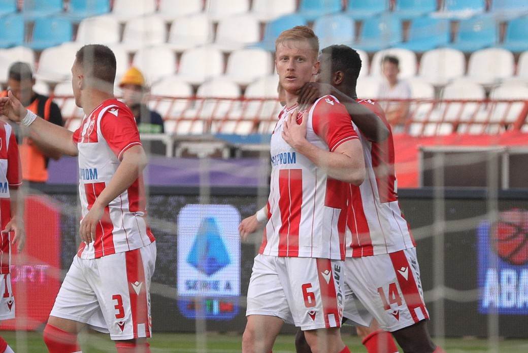  FK Crvena zvezda 4:1 Radnik surdulica Radovan Pankov strelac prvog gola miljenik Zvezdinih navijača 