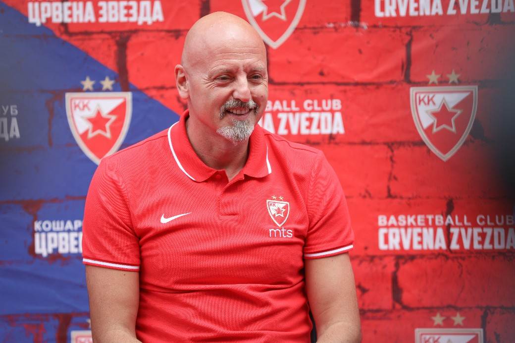  KK Crvena zvezda pripreme Kopaonik 2020/21 Saša Obradović 14 igrača dva turnira septembar Gomeljski 