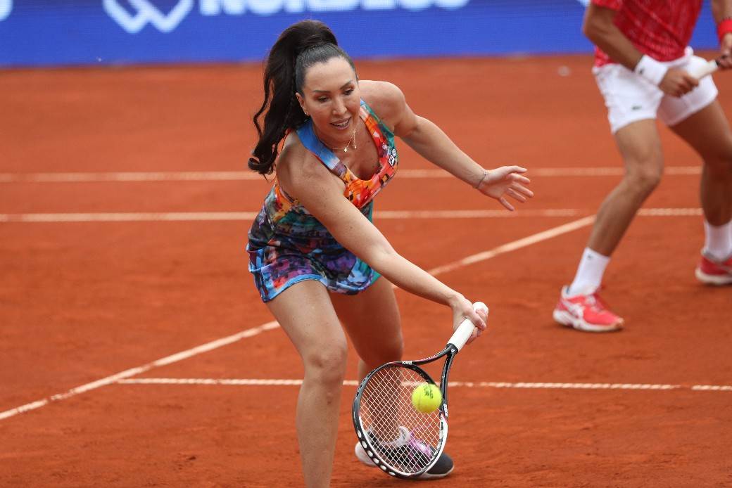 Jelena Janković opet igra tenis 