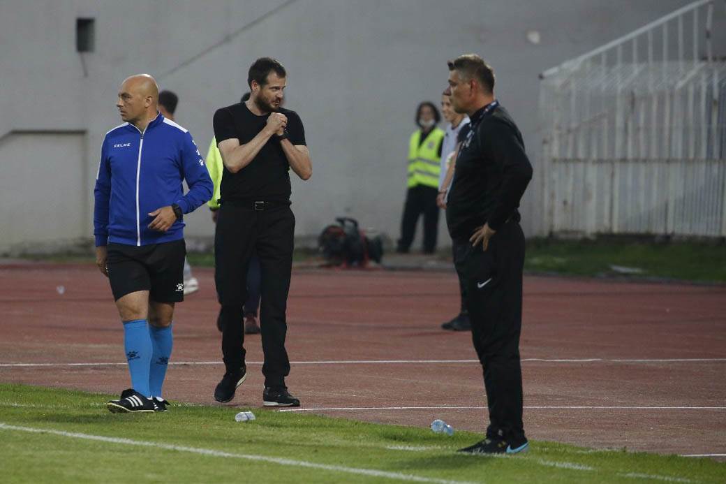  Nenad Lalatović Grobari gađali ga stolicama finale Kupa Partizan Vojvodina Niš 