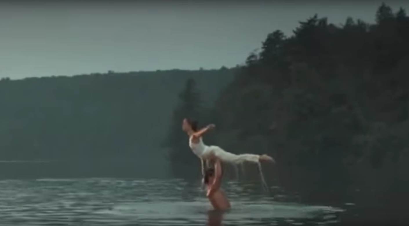  Jezero Prljavi ples jedinstven fenomen video 