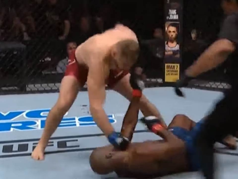  MMA zvezda Kori Anderson jezive povrede stalo srce foto galerija UFC najnovije vesti 
