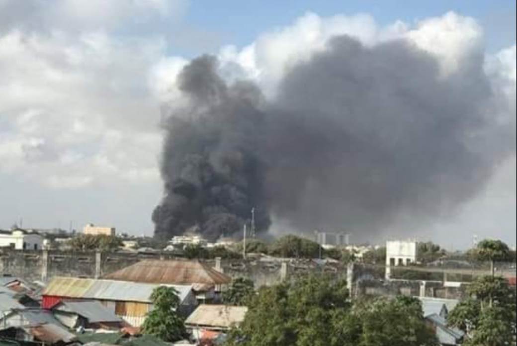  Somalija - teroristički napad - bombaš samoubica - kasarna  