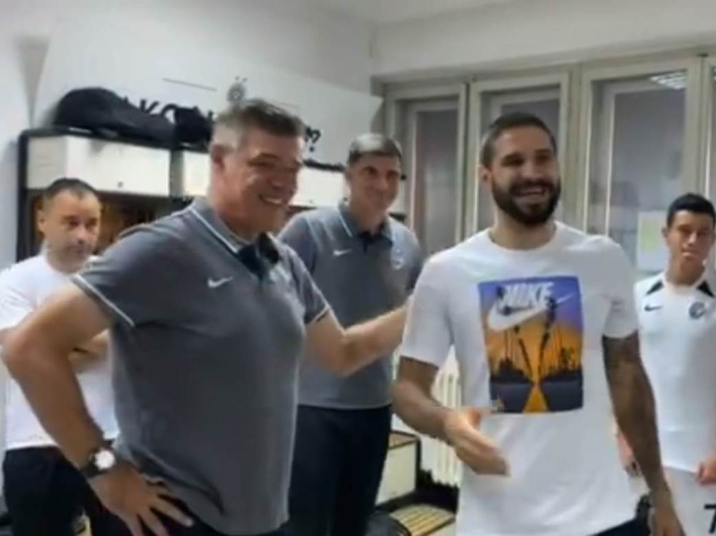  Aleksandar Mitrović poseta Partizan Inđija Humska Beograd poruka igračima VIDEO Superliga Srbije 