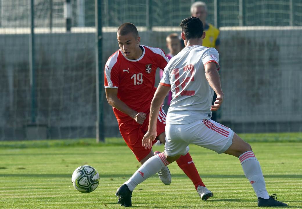  Luka Velikić prešao u Osasunu, Zvezda dobija 50 odsto od narednog transfera 