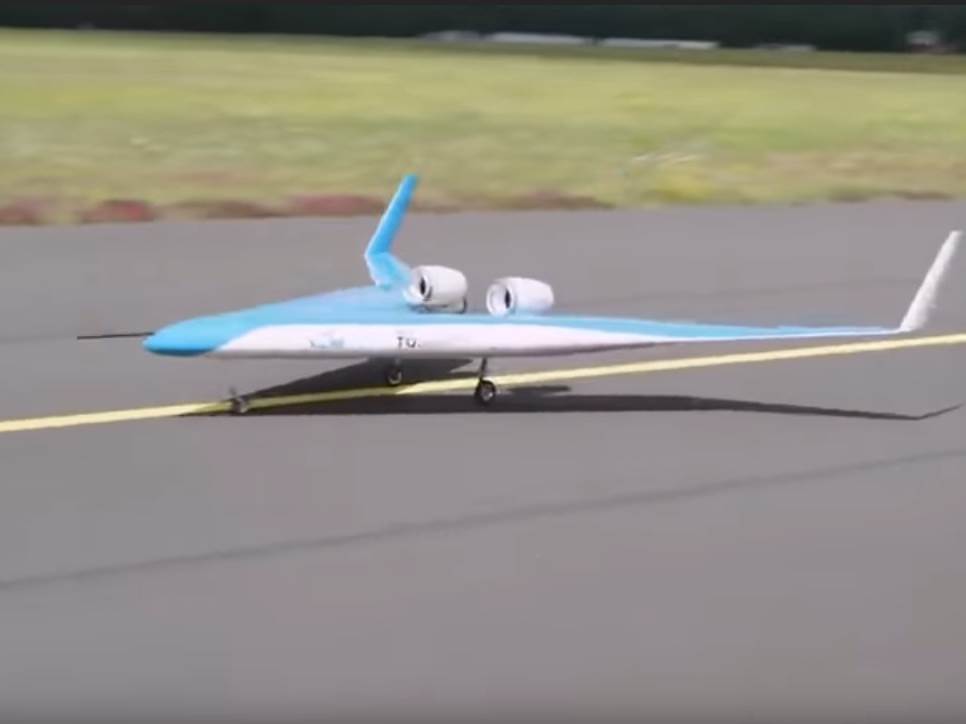   flajing flying v avion energetski efikasan predstavljenje let 