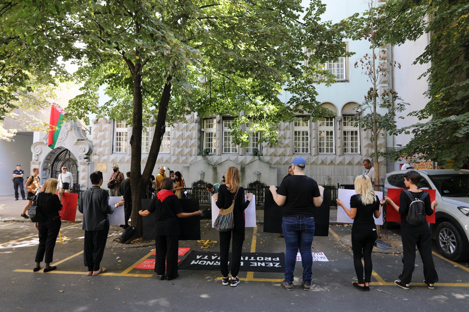  Beograd protest ambasada Belorusije žene u crnom 