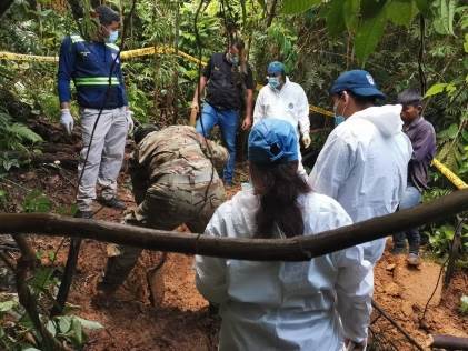  Panama-masovna grobnica-policija-leševi-sekta-egzorcizam 