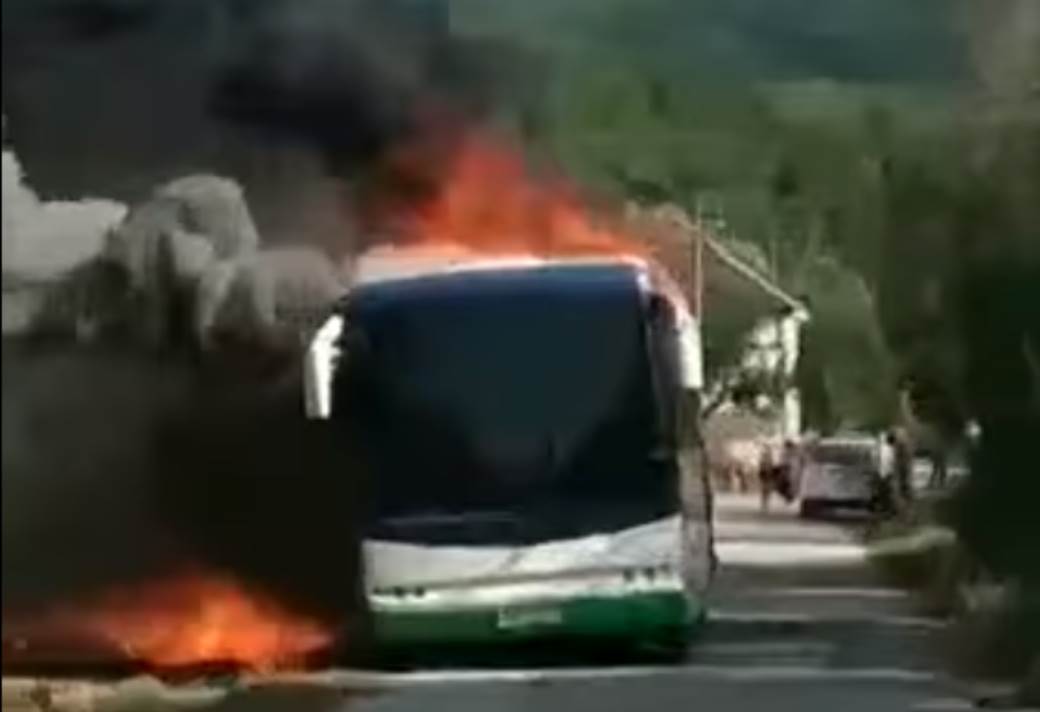  Vranje zapalio se autobus video 