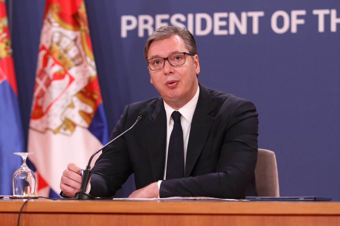  Predsednik Srbije se obraća uživo 