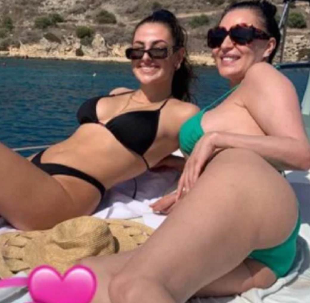  Ceca Ražnatović u kupaćem Ceca na Instagramu slike i snimci s jahte Ceca na Kipru FOTO, VIDEO 