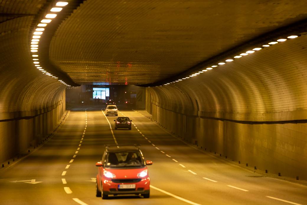  Detalji saobraćajne nesreće kod Terazijskog tunela 