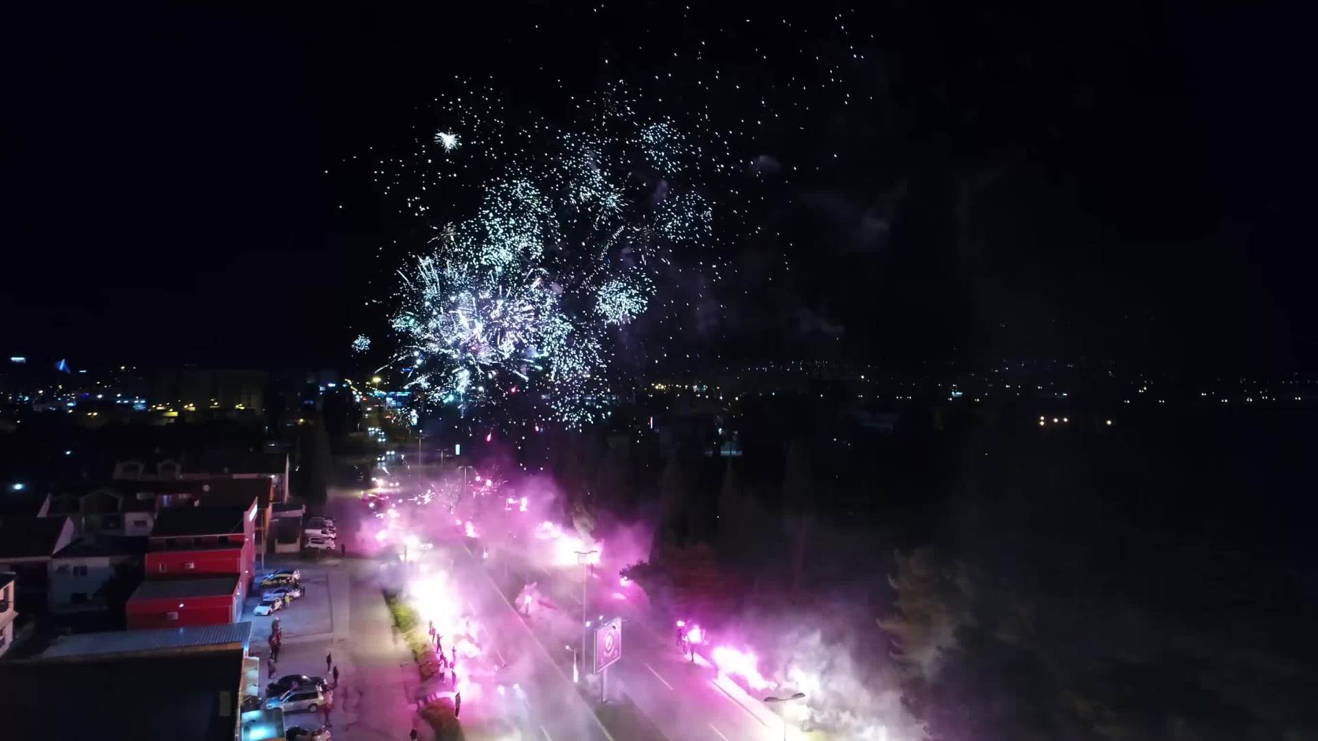  pravoslavna nova godina docek crna gora podgorica baklje vatromet  video snimnak  