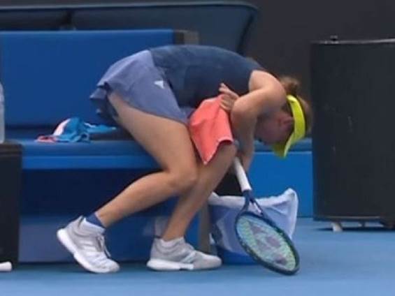  australijan open kaja juvan teniserka povracala tokom meca padala od umora 