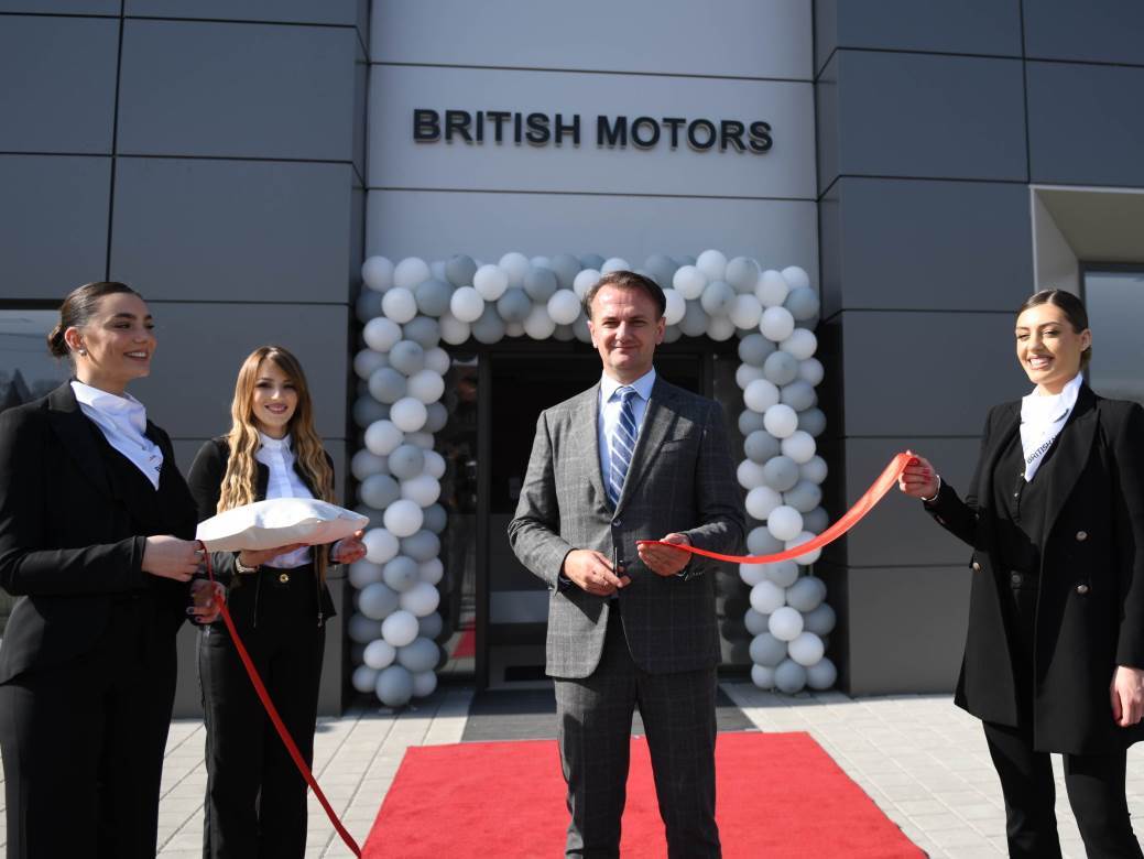  British Motors Zapad Cacak Jaguar Land Rover prodajno-servisni centar 