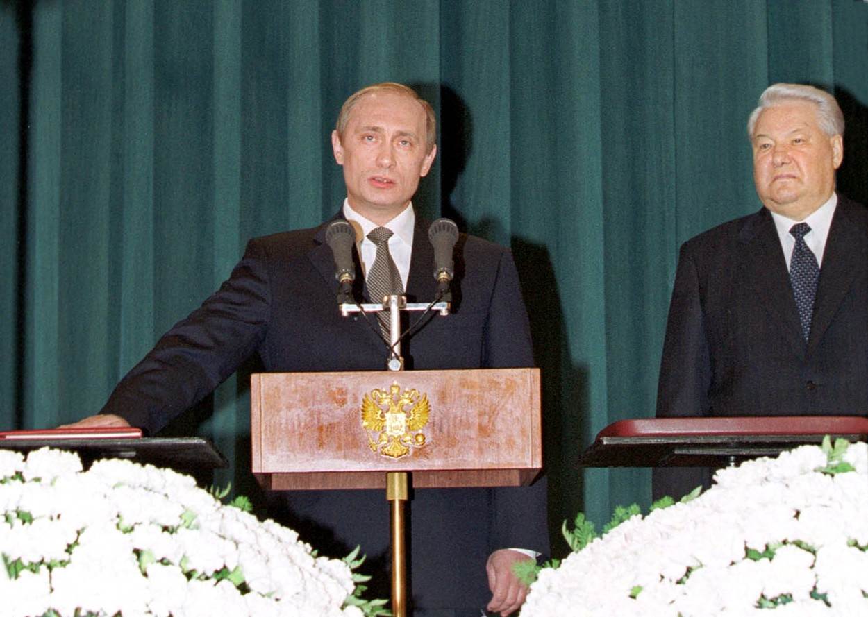  Vladimir Putin kao član KGB 