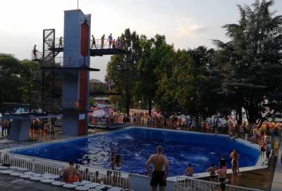  Gužve na bazenima u Beogradu 