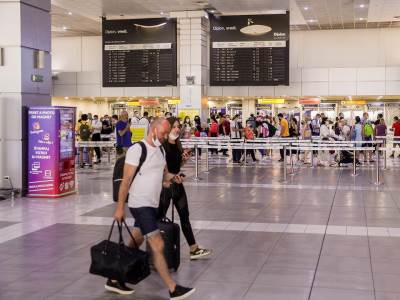  Putnici iz Srbije bili zarobljeni na aerodromu, čekali 11 sati 