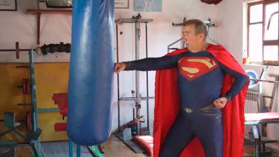  Užički Supermen diplomirao u 73 godini 
