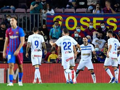  Barselona igrala nerešeno sa Alavesom nastavljaju se problemi 