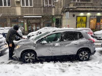  Kazne za neočišćen sneg na automobilu 