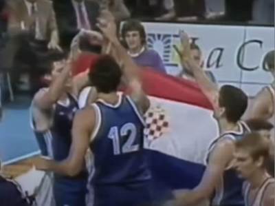  Pre 30 godina Vlade Divac oteo hrvatsku zastavu košarka Jugoslavija video 