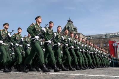  Rusija povećala plate vojnicima 