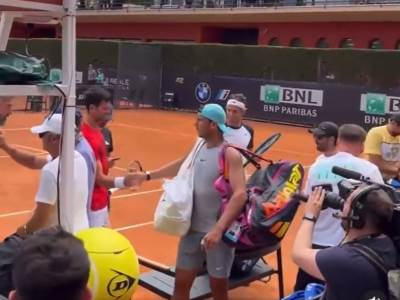  Novak Đoković i Rafael Nadal pozdrav 