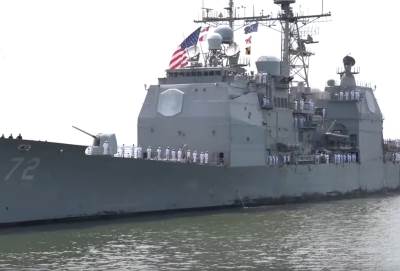  Američki ratni brodovi u Tajvanskom moreuzu 