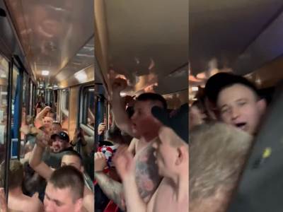  Lukas Podolski u vozu sa navijačima 
