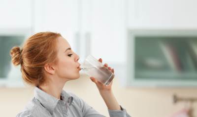  Voda i limun smanjuju kiselost organizma i sprečavaju bolesti 