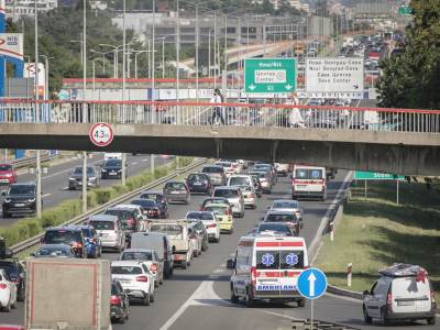  Da li sme da se koristi zaustavna traka na nekadašnjem autoputu u Beogradu 