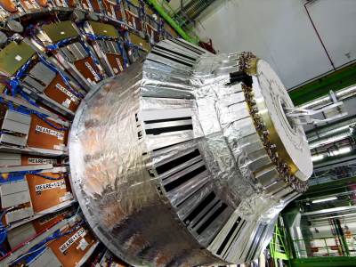  LHC 