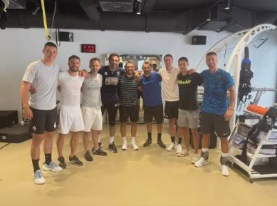  Slavni fudbaleri treniraju u Beogradu 