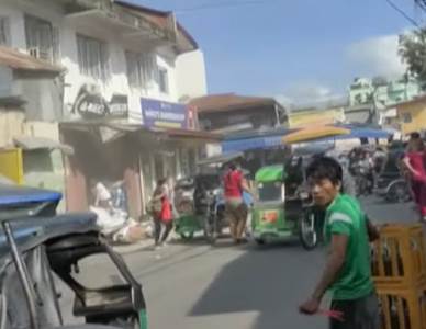  Prvi snimci zemljotresa na Filipinima 
