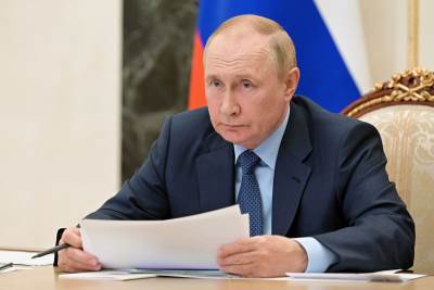  Putin potpisuje sporazum o pripajanju osvojenih oblasti 