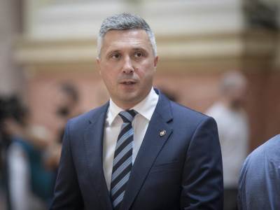  Boško Obradović podnosi ostavku 