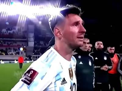  Lionel Mesi plače Argentina 