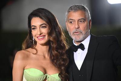  Džordž Kluni potkačio Amal 