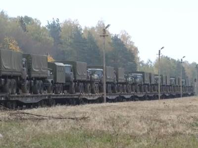  Oko 170 tenkova, do 100 topova i minobacača kalibra preko 100 mm, do 200 borbenih vozila i 9.000 vojnika stići će iz Rusije u Belorusiju kao deo „regionalne grupacije trupa“. 
