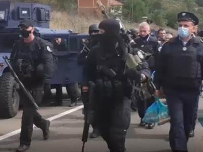  Srpski policajci otišli sa Jarinja i Brnjaka 