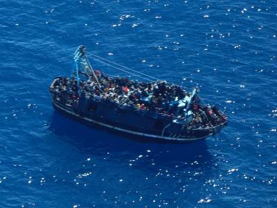  Tone brod sa 400 ljudi u Sredozemnom moru 