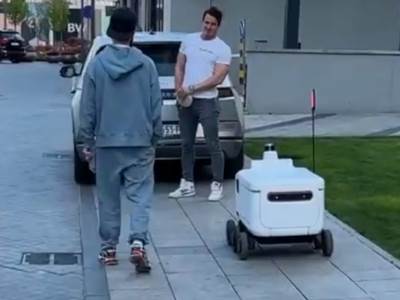  Roboti dostavljači u Beogradu na vodi 