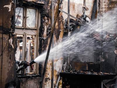  Deset osoba povređeno u požaru u Uroševcu 