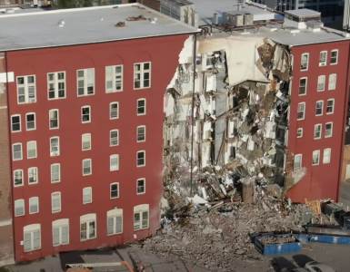  Snimak rušenja zgrade 