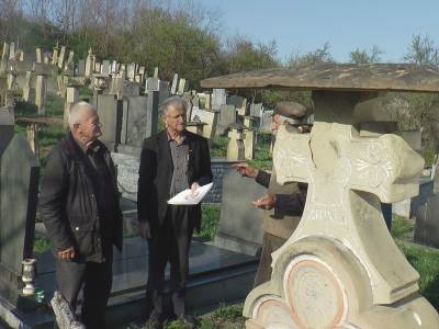  Meštani sela u Donjem Dragačevu plaćaju televizijsku pretplatu na groblju 
