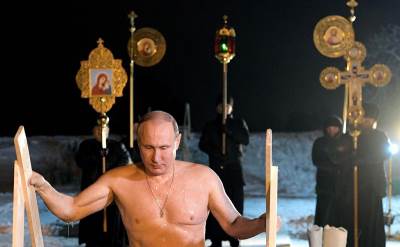  Putin se okupao u ledenoj vodi za Bogojavljenje 